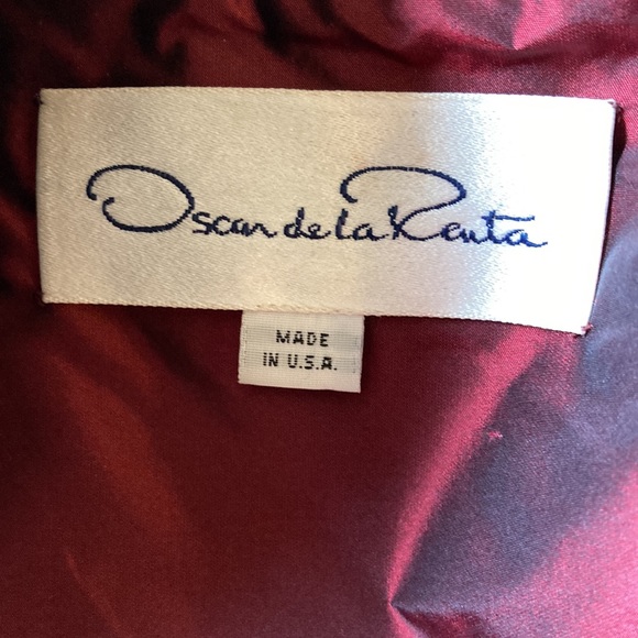Gorgeous coat by Oscar de la Renta a collection piece - Picture 11 of 12